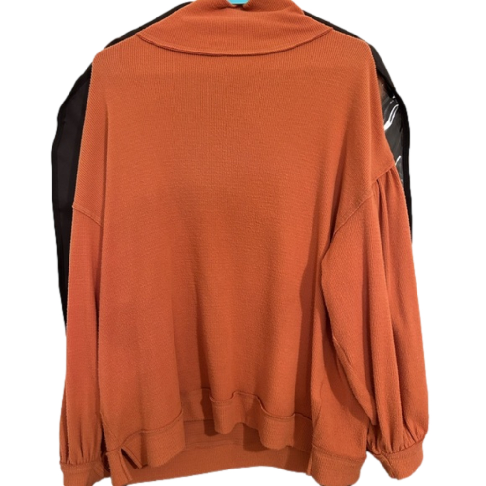 Copper color open back top.